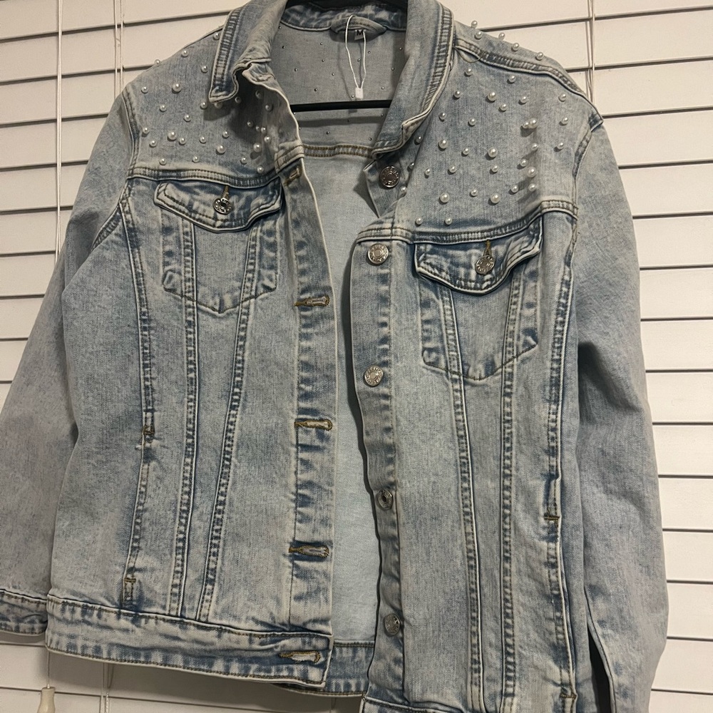 Hand Painted RED jean jacket! Wore at the ERAS tour!!! Size medium TAYLOR SWIFT